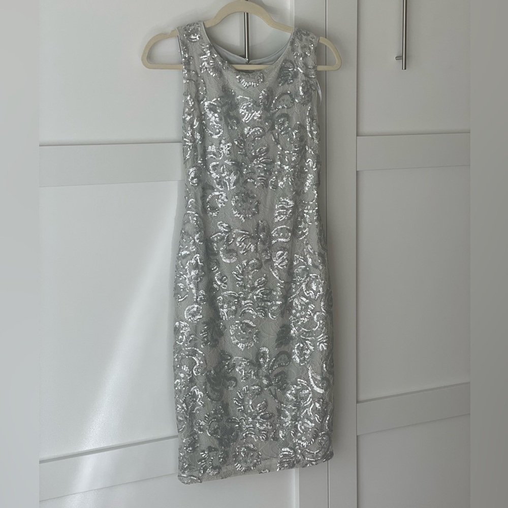 Gorgeous silver cocktail dress with sequins and open back by Calvin Klein size 4